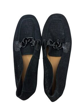 Sleek Donald Pliner black slip-on shoes  🖤